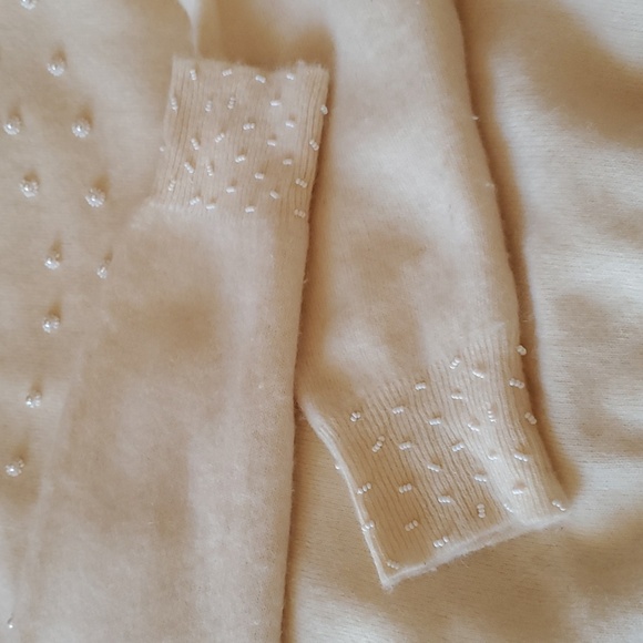 Vintage Embellished Wool/Angora cardigan sweater - Picture 7 of 8